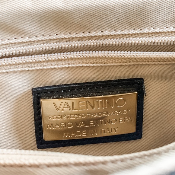 COPY - COPY - VALENTINO BY MARIO VALENTINO
Alice Leather Shoulder Bag - Picture 4 of 10